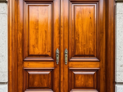 Огнезащитный лак КМ1 КЕРАМ для дверей — защита деревянных и МДФ дверей