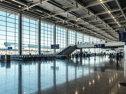 Краска по металлу огнеупорная: свойства, применение и преимущества