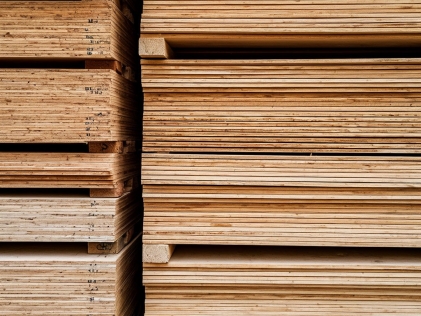 Огнезащитный лак для фанеры КЕРАМ КМ1 – купить для обработки фанеры с сертификатом